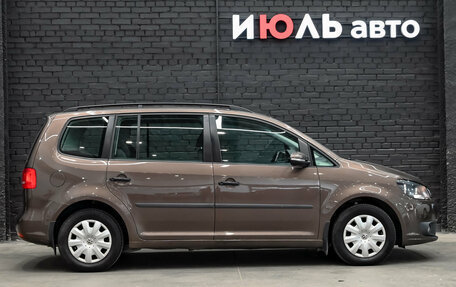 Volkswagen Touran III, 2012 год, 1 230 000 рублей, 9 фотография