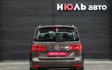 Volkswagen Touran III, 2012 год, 1 230 000 рублей, 5 фотография