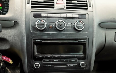Volkswagen Touran III, 2012 год, 1 230 000 рублей, 17 фотография