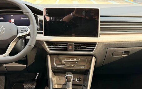 Volkswagen Tiguan II, 2024 год, 2 395 000 рублей, 6 фотография