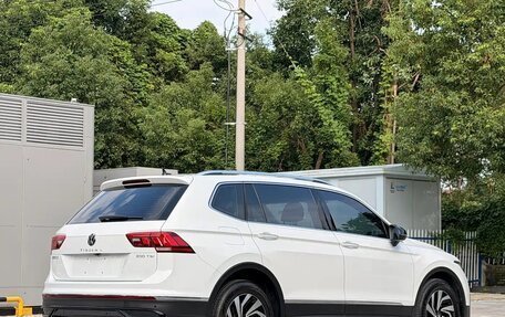 Volkswagen Tiguan II, 2024 год, 2 395 000 рублей, 14 фотография