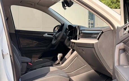 Volkswagen Tiguan II, 2024 год, 2 395 000 рублей, 8 фотография