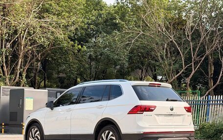 Volkswagen Tiguan II, 2024 год, 2 395 000 рублей, 16 фотография