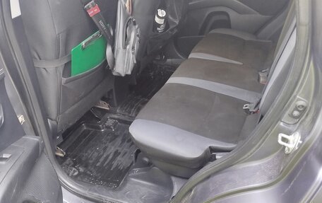 Mitsubishi Outlander III рестайлинг 3, 2010 год, 900 000 рублей, 6 фотография