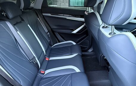 Geely Atlas, 2024 год, 2 700 000 рублей, 9 фотография