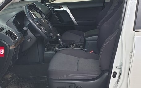 Toyota Land Cruiser Prado 150 рестайлинг 2, 2018 год, 5 600 000 рублей, 6 фотография