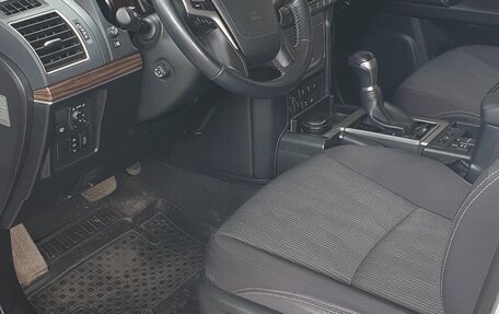Toyota Land Cruiser Prado 150 рестайлинг 2, 2018 год, 5 600 000 рублей, 10 фотография