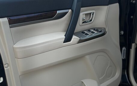 Mitsubishi Pajero IV, 2019 год, 3 200 000 рублей, 10 фотография