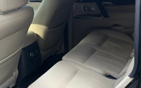 Mitsubishi Pajero IV, 2019 год, 3 200 000 рублей, 12 фотография