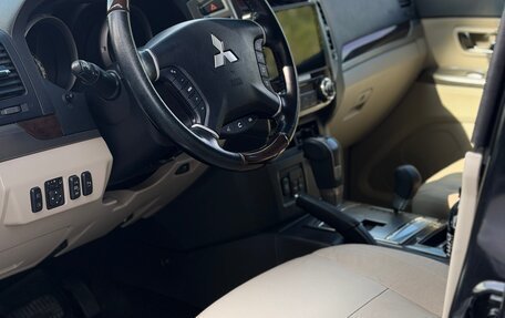 Mitsubishi Pajero IV, 2019 год, 3 200 000 рублей, 11 фотография
