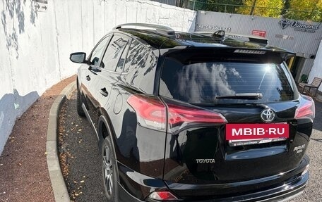 Toyota RAV4, 2019 год, 2 400 000 рублей, 2 фотография