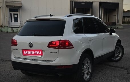 Volkswagen Touareg III, 2011 год, 2 100 000 рублей, 4 фотография