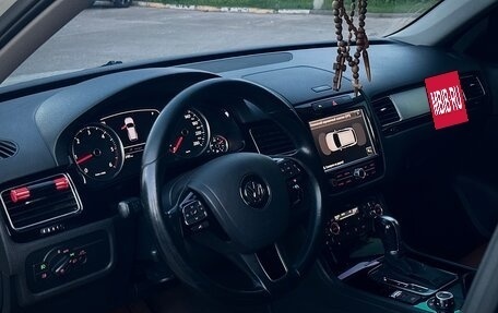 Volkswagen Touareg III, 2011 год, 2 100 000 рублей, 8 фотография