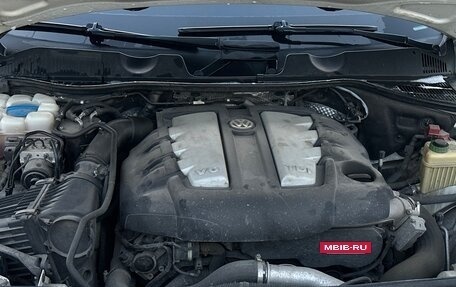 Volkswagen Touareg III, 2011 год, 2 100 000 рублей, 11 фотография