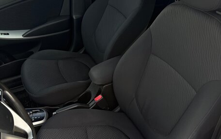 Hyundai Solaris II рестайлинг, 2013 год, 730 000 рублей, 7 фотография