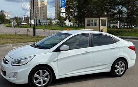 Hyundai Solaris II рестайлинг, 2013 год, 730 000 рублей, 2 фотография