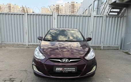 Hyundai Solaris II рестайлинг, 2011 год, 739 000 рублей, 2 фотография