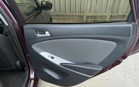 Hyundai Solaris II рестайлинг, 2011 год, 739 000 рублей, 16 фотография