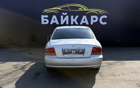 Hyundai Sonata IV рестайлинг, 2005 год, 520 000 рублей, 4 фотография