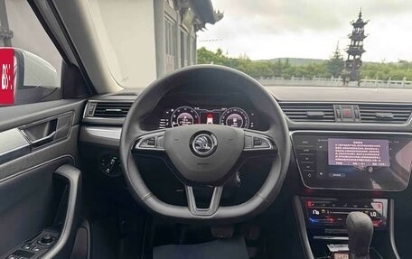 Skoda Superb III рестайлинг, 2022 год, 2 319 000 рублей, 16 фотография