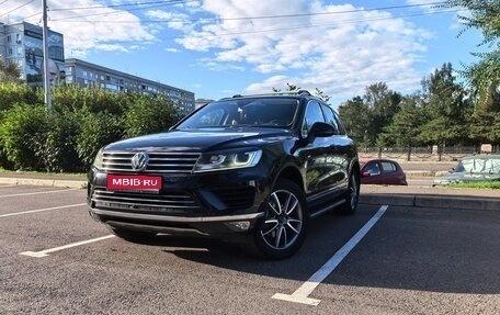 Volkswagen Touareg III, 2015 год, 2 999 999 рублей, 1 фотография