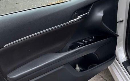 Toyota Camry, 2020 год, 2 200 000 рублей, 9 фотография