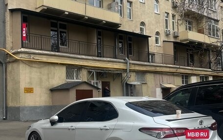 Toyota Camry, 2020 год, 2 200 000 рублей, 7 фотография