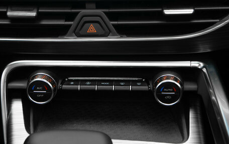 Geely Tugella FY11, 2023 год, 2 675 000 рублей, 24 фотография