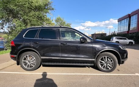 Volkswagen Touareg III, 2015 год, 2 999 999 рублей, 4 фотография