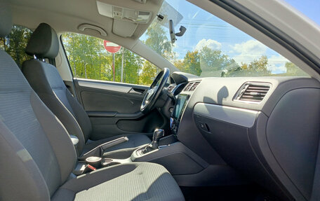 Volkswagen Jetta VI, 2018 год, 1 537 000 рублей, 11 фотография