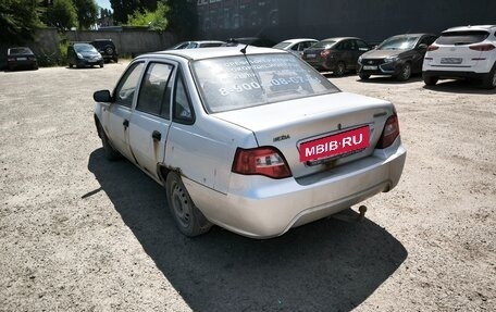 Daewoo Nexia I рестайлинг, 2011 год, 80 000 рублей, 2 фотография