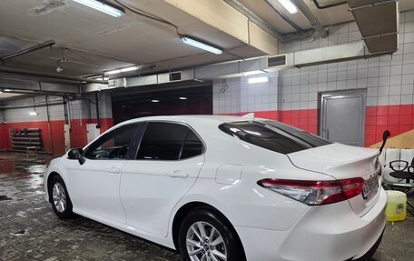 Toyota Camry, 2018 год, 2 400 000 рублей, 6 фотография
