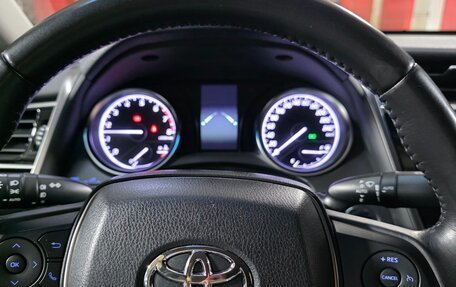 Toyota Camry, 2018 год, 2 400 000 рублей, 9 фотография