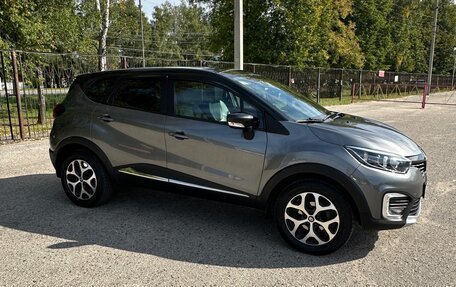 Renault Kaptur I рестайлинг, 2016 год, 1 350 000 рублей, 26 фотография