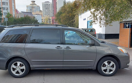 Toyota Sienna II рестайлинг, 2005 год, 890 000 рублей, 2 фотография