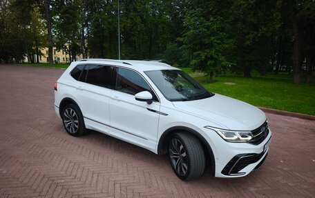 Volkswagen Tiguan II, 2023 год, 3 350 000 рублей, 12 фотография