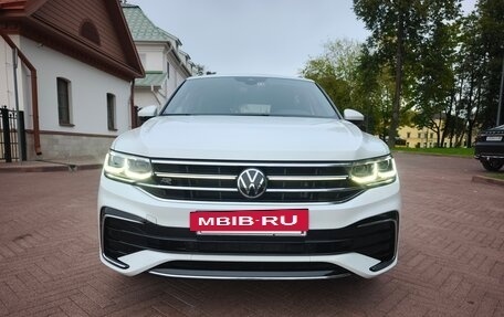 Volkswagen Tiguan II, 2023 год, 3 350 000 рублей, 6 фотография