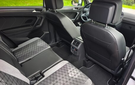 Volkswagen Tiguan II, 2023 год, 3 350 000 рублей, 16 фотография