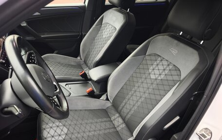 Volkswagen Tiguan II, 2023 год, 3 350 000 рублей, 23 фотография