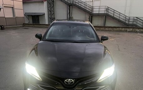 Toyota Camry, 2019 год, 2 580 000 рублей, 1 фотография