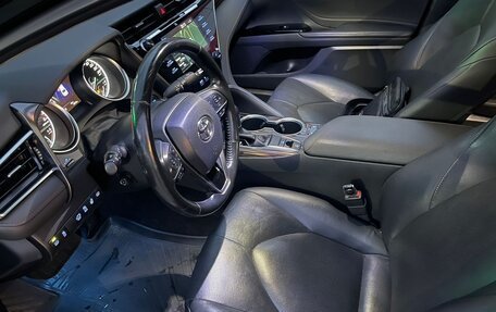 Toyota Camry, 2019 год, 2 580 000 рублей, 6 фотография