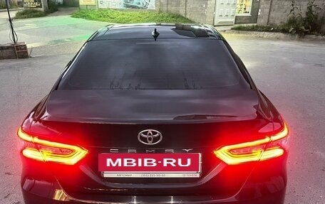Toyota Camry, 2019 год, 2 580 000 рублей, 4 фотография