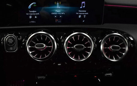 Mercedes-Benz CLA, 2020 год, 2 585 000 рублей, 10 фотография