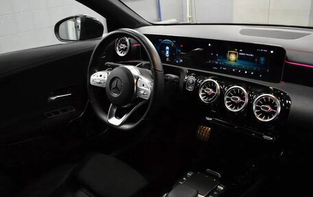 Mercedes-Benz CLA, 2020 год, 2 585 000 рублей, 16 фотография
