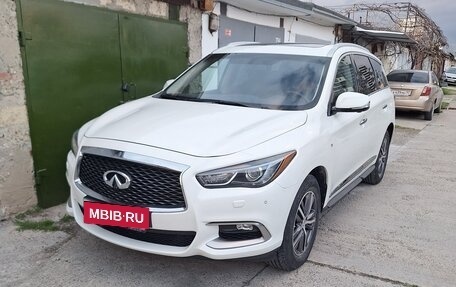 Infiniti QX60 I рестайлинг, 2018 год, 2 490 000 рублей, 18 фотография