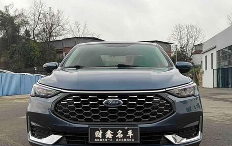 Ford Escort, 2021 год, 1 060 000 рублей, 2 фотография