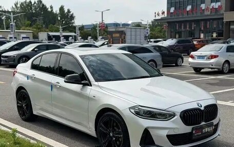 BMW 1 серия, 2022 год, 1 700 004 рублей, 3 фотография