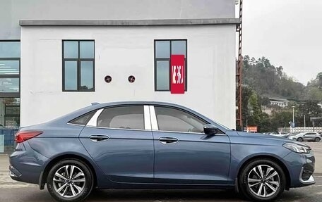 Ford Escort, 2021 год, 1 060 000 рублей, 7 фотография