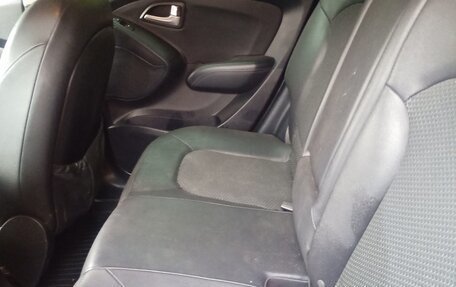 Hyundai ix35 I рестайлинг, 2013 год, 980 000 рублей, 8 фотография