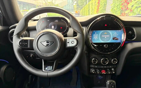 MINI Hatch, 2023 год, 2 340 275 рублей, 11 фотография